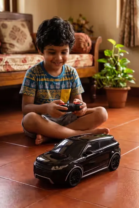 Speedy Rechargeable Remote Control Car (Black) 007206BLA