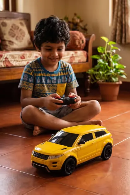 Speedy Rechargeable Remote Control Car (Yellow)