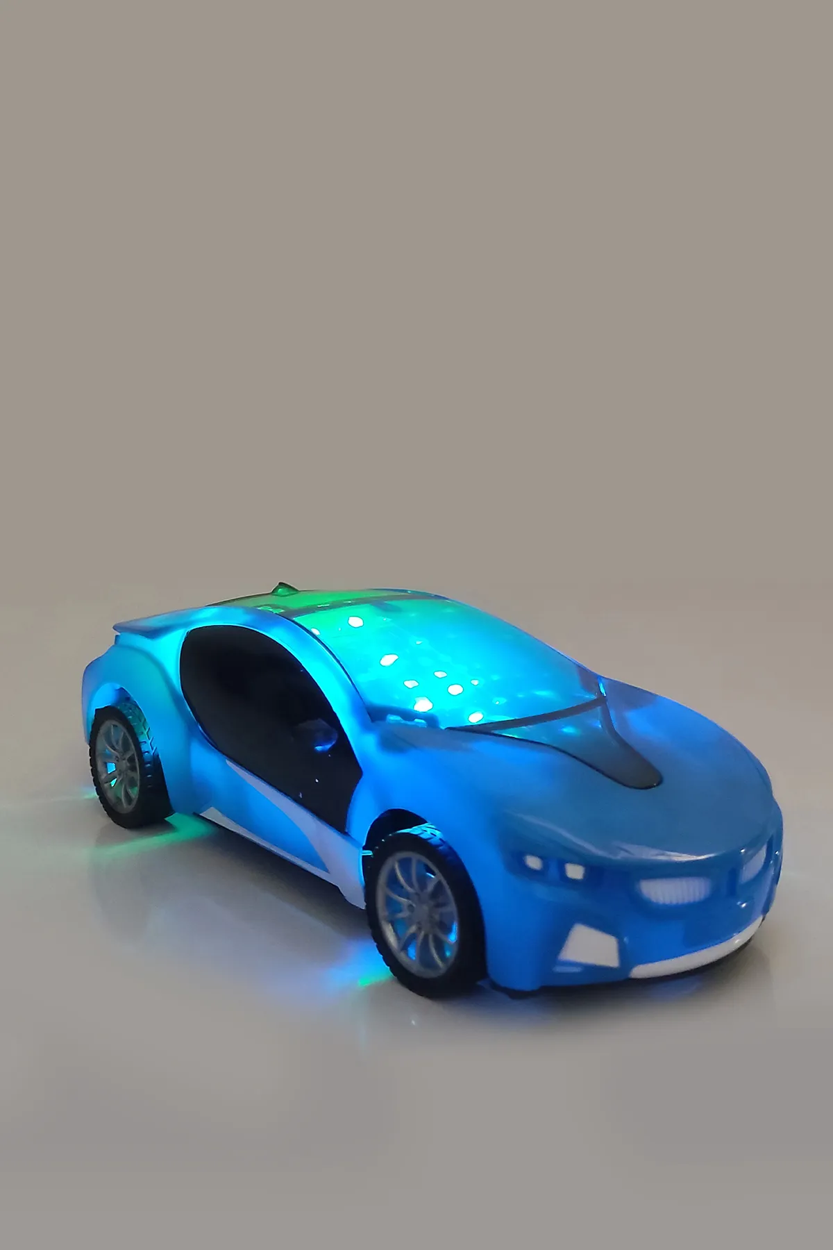 Famous Remote Control Car - Pack of 1