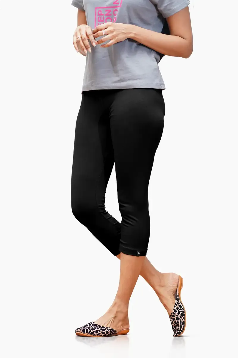 Cotton Lycra Blend Skinny Fit Capri Leggings for Women 010306LBLA
