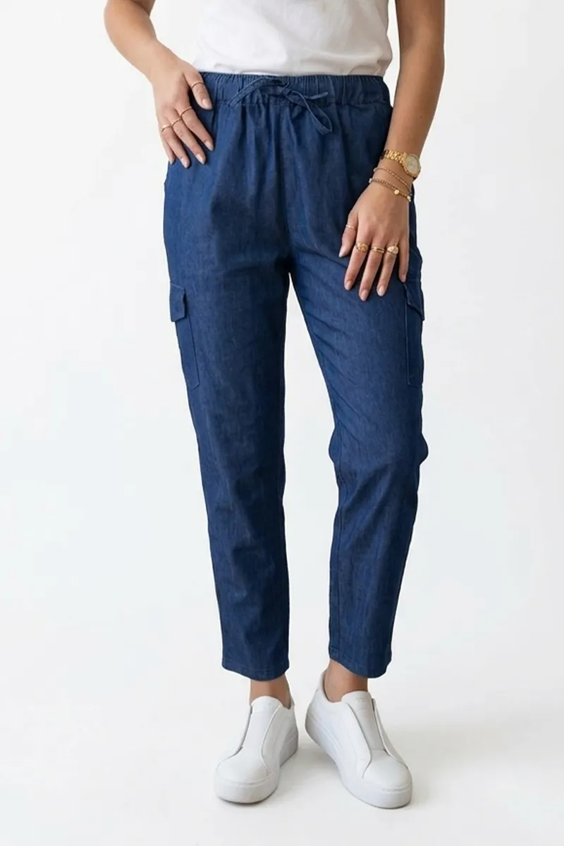 Cotton Blend Solid Pant for Women