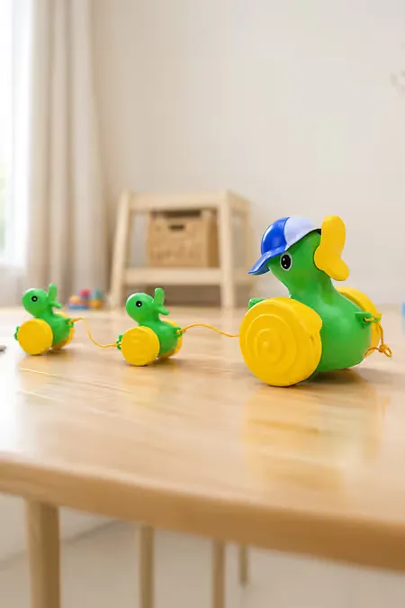 Giggles Wiggler Duck Pull Along Toys (Green, Pack Of 1)