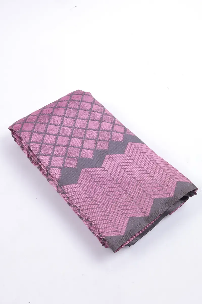 Art Silk Geometric Printed Saree with Unstitched Blouse for Women