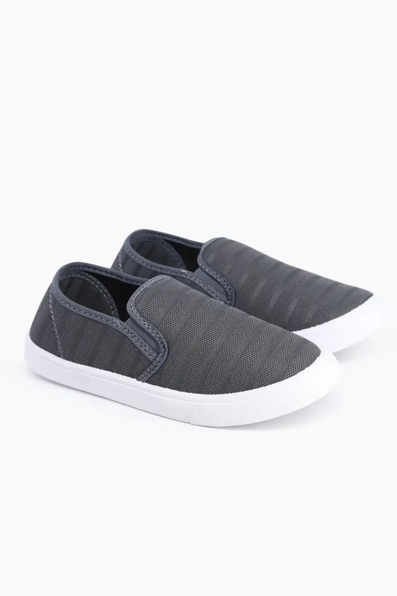 Slip-On Casual Sneakers with Extra Max Cushion for Boys