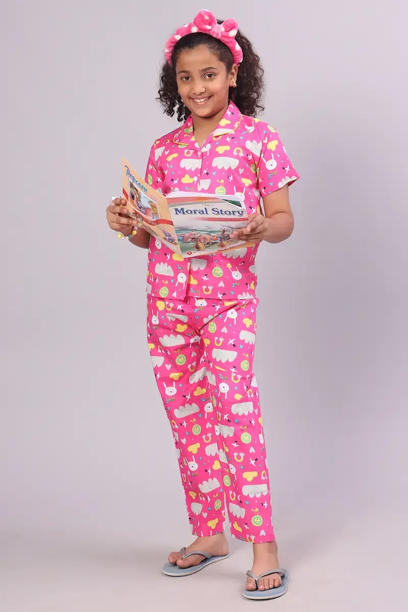 Girl's Cotton Blend Printed Pyjama Set (1 - 10 Yrs)