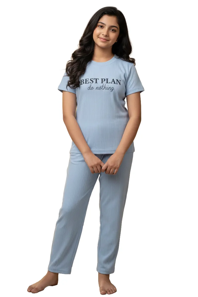 Girl's Polyester Printed Pyjama Set