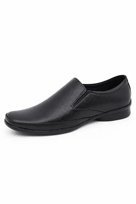 Men's Black Solid Formal Synthetic Leather Shoes