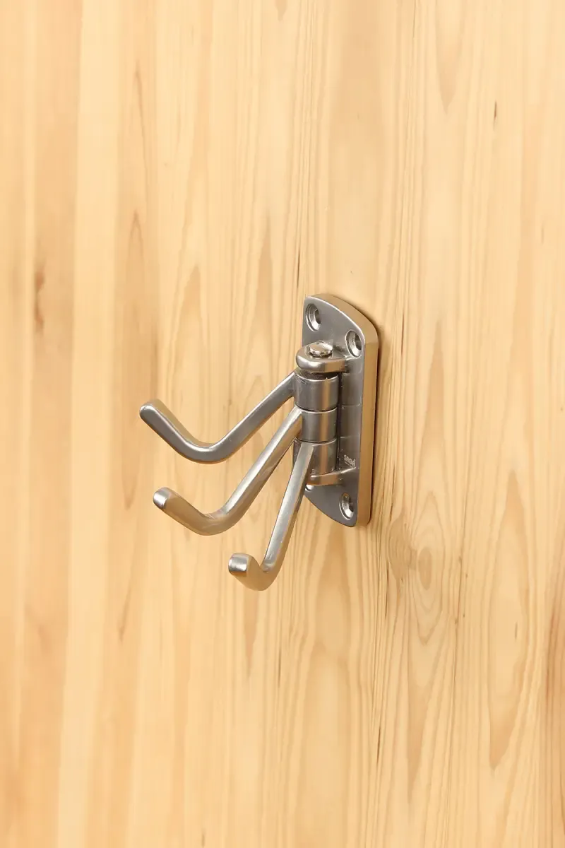 Focus Saga Zinc Square Hook, 3 Pin - 8*8cm