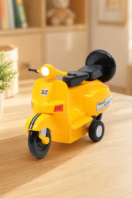 Baby Chetak Scooter Pull Back Toy (Yellow) 022661YEL