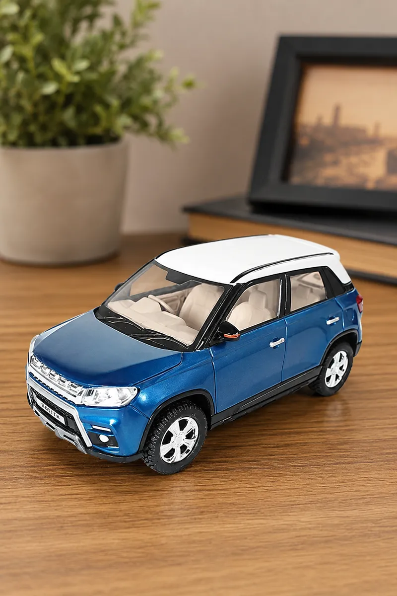 Bretza SUV Pull Back Toy (Blue- White)  022666BLUWHI