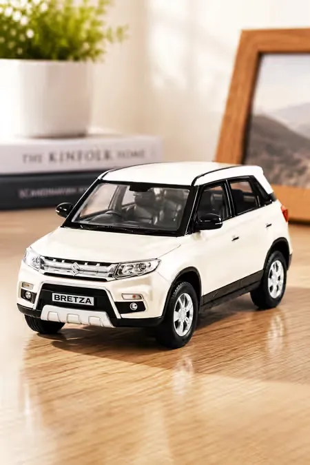 Bretza SUV Pull Back Toy (Gold)	 022666GOL