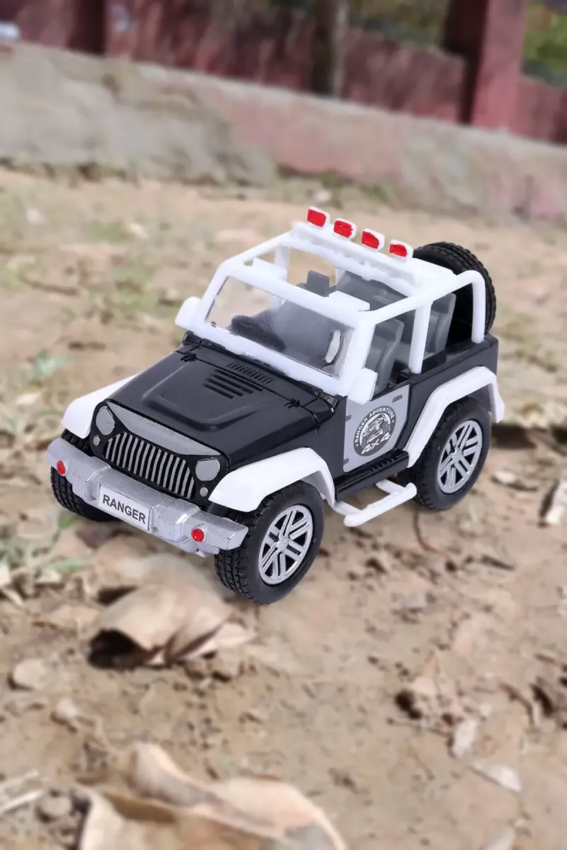 Ranger Pull Back Car Toy (Black - White) 022783BLAWHI