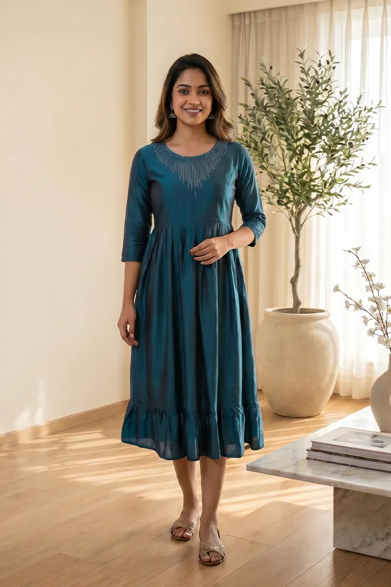 Cotton Blend Solid Kurta for Women