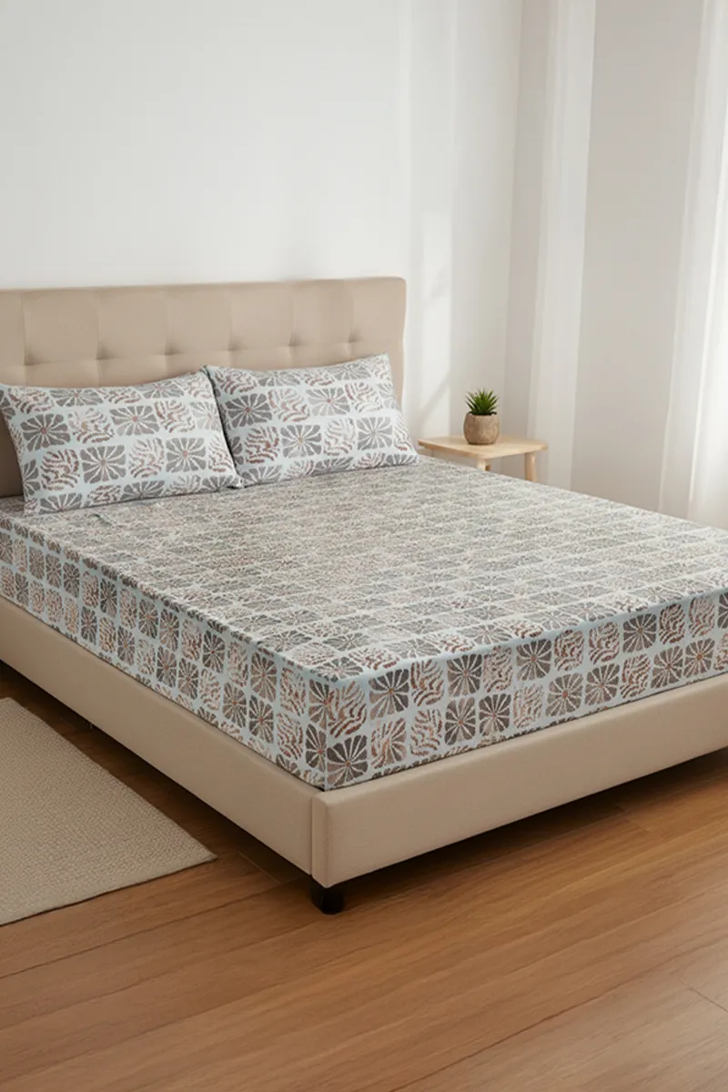Cotton Blend Printed King Size Bedsheet with 2 Pillow Covers – 3 Pcs 025189KINSEAGRE