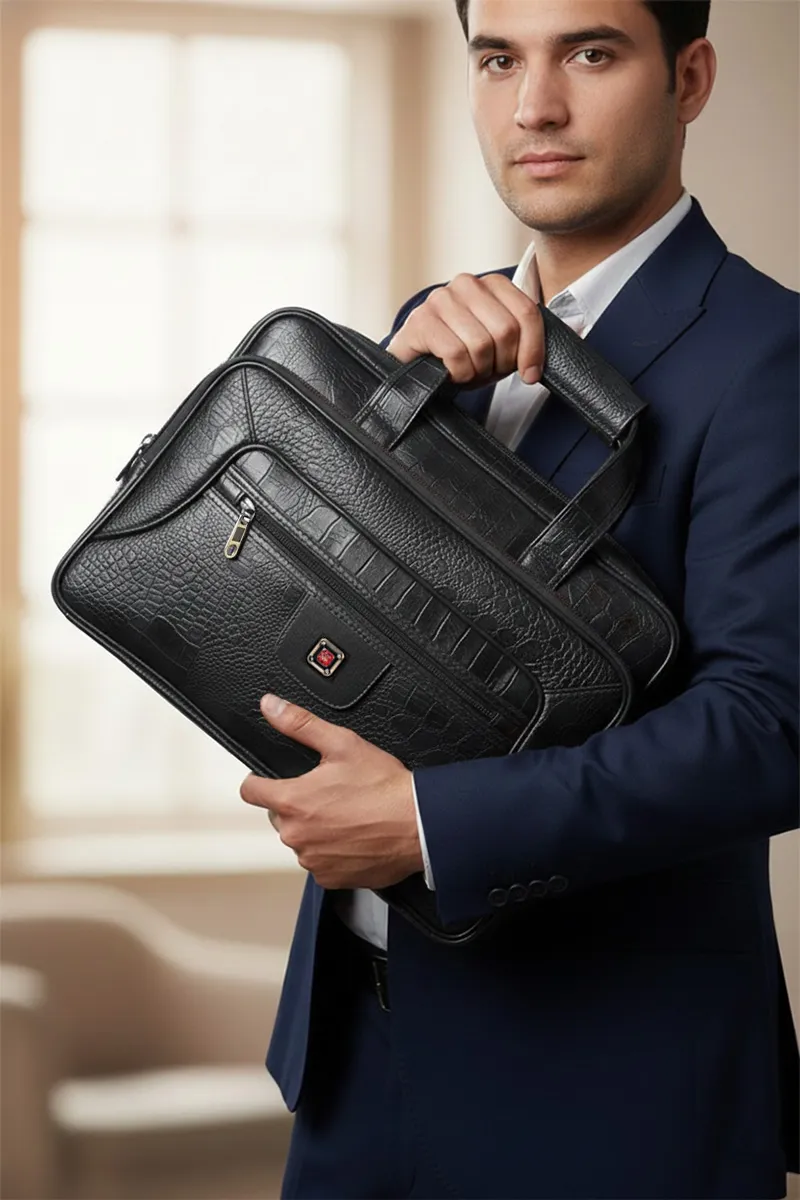 Expandable Laptop Messenger Bag - 15.6 inches 028666BLA