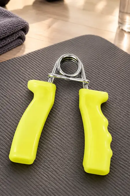 Tenstar Plastic Hand Grip Exerciser - (Green)
