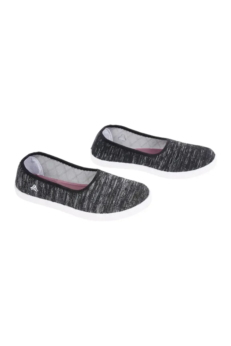 Slip-On Shoes for Women - Comfortable, Durable & Trendy 0356767BLA