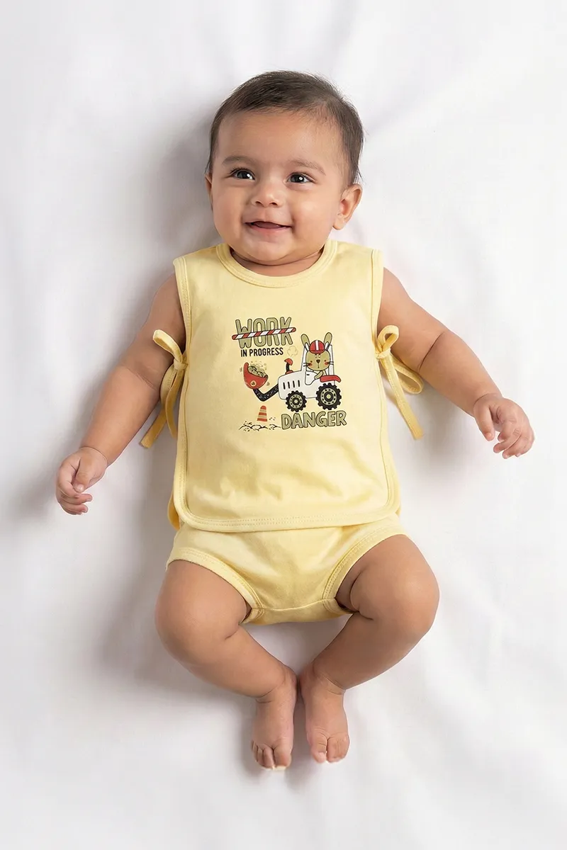 Top and Panty Set for Babies - Yellow CLJBCS00190YEL03M