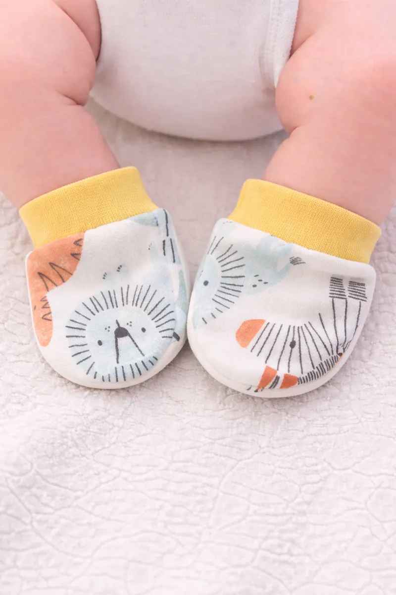 Cotton Socks/Booties for Babies -Yellow CLJBS017YEL03M