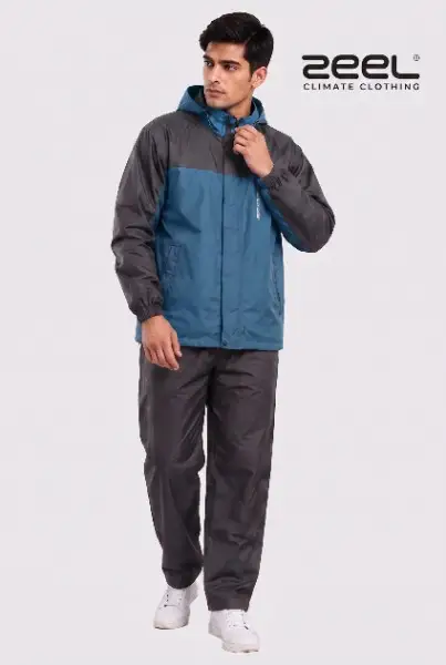 Men's Waterproof Polyester Colorblock Raincoat Set