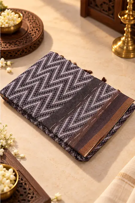 Cotton Blend Printed Saree with Unstitched Blouse for Women