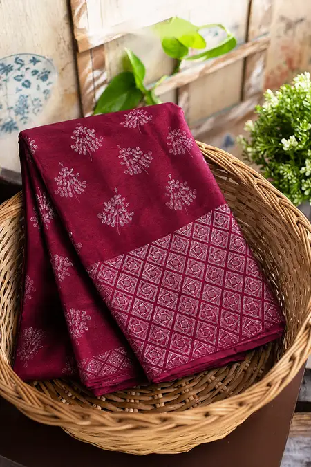 Synthetic Printed Saree with Unstitched Blouse for Women CLW00642MAGFRESIZ