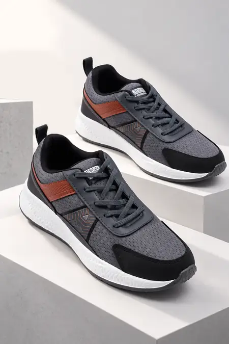 Men's Breathable Mesh Lace-Up Running Shoes