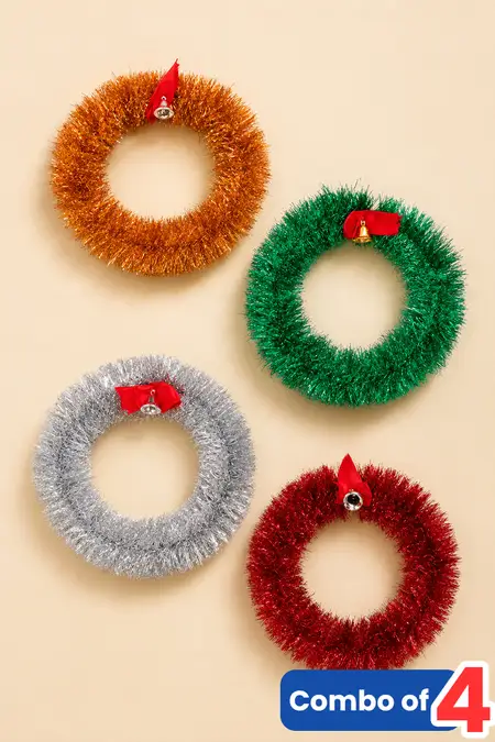 Home Essentials, Christmas Decor Plastic Wreath - Combo of 4