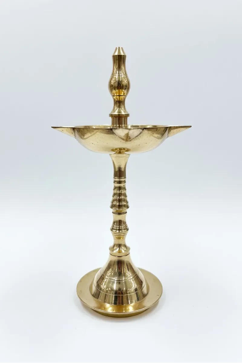 Brass Traditional Kuthu Villaku - Medium