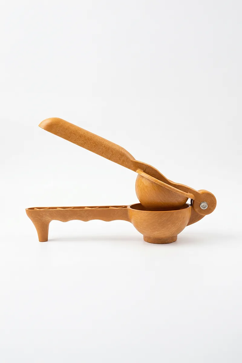 Plastic Lemon Squeezer - Medium